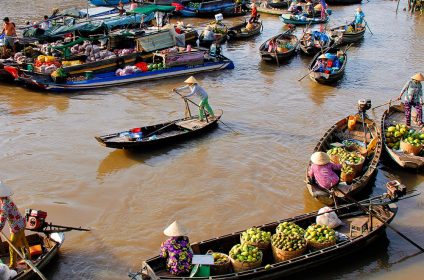 phong-dien-floating-market-in-can-tho-900000-mekong-delta-scenery