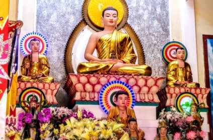 vien-minh-pagoda-in-ben-tre-930000-mekong-delta-buddha-statue