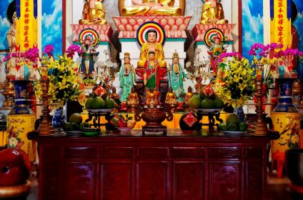 vien-minh-pagoda-in-ben-tre-930000-mekong-delta-buddha-statue