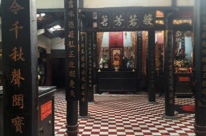 tay-an-buddhist-temple-interior